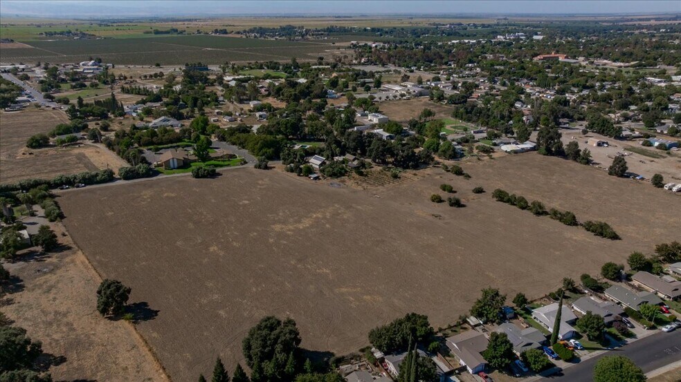 More Photos Of 1425 5th St, Colusa Land For Sale