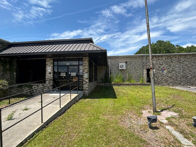 More Photos Of 724 Bell Fork Rd, Jacksonville Office For Lease
