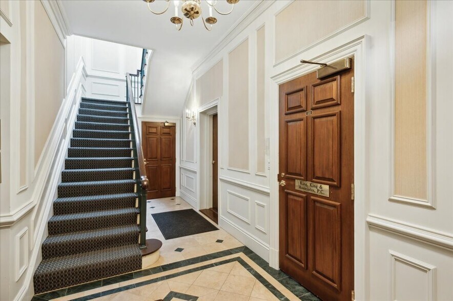 More Photos Of 760 Hopmeadow St, Simsbury Office For Sale