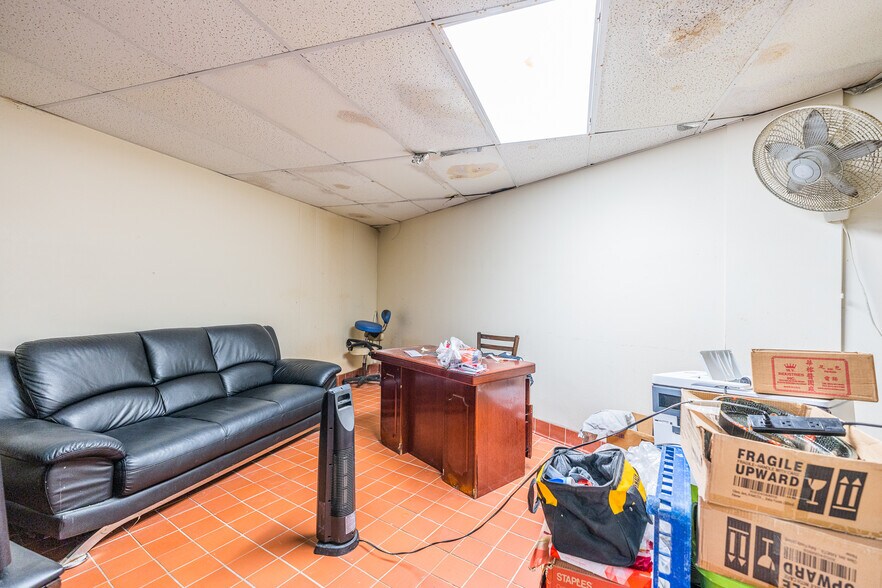 More Photos Of 1506 Bronxdale Ave, Bronx Restaurant For Sale