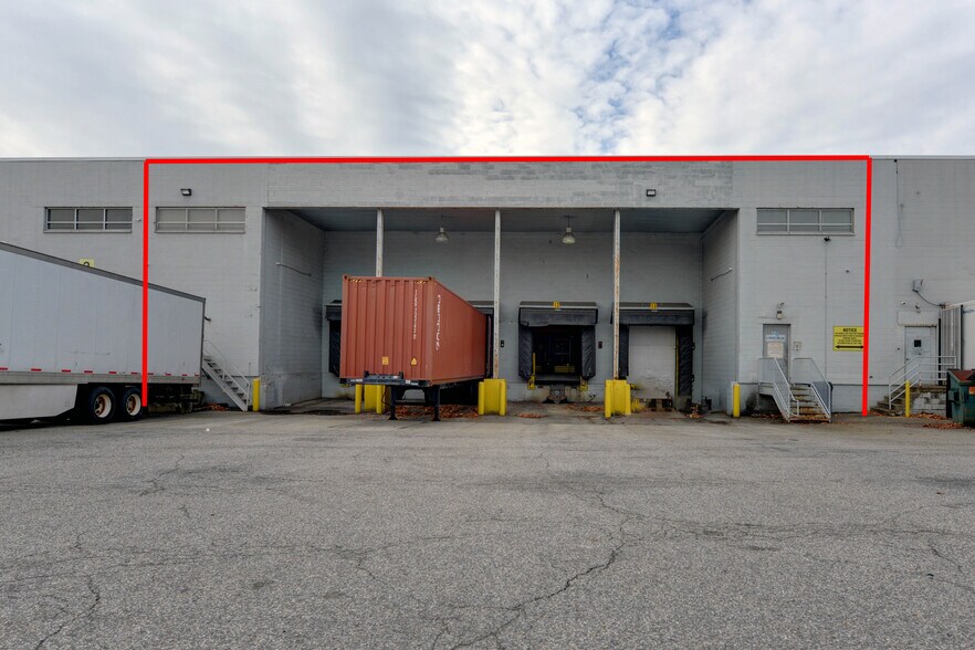 More Photos Of 17-09 Zink Pl, Fair Lawn Manufacturing For Lease