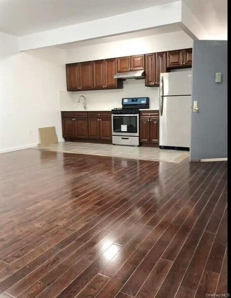 More Photos Of 102-03 Jamaica Ave, Richmond Hill Multifamily For Sale