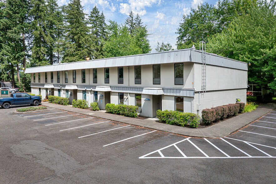 More Photos Of 30470 SW Parkway Ave, Wilsonville Office For Lease