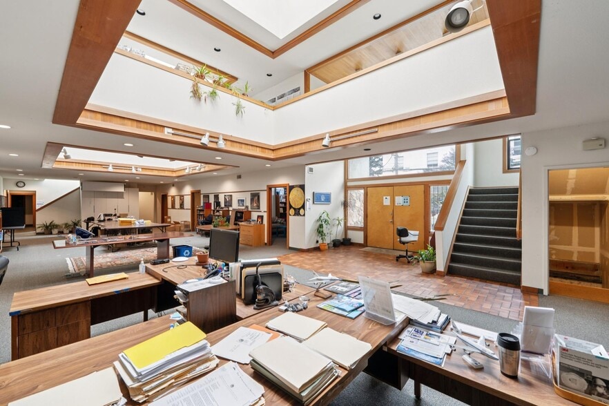 More Photos Of 390 Ashton Ave, San Francisco Office For Sale