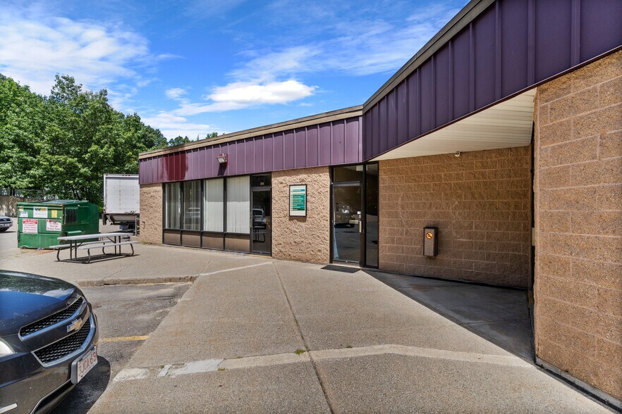 More Photos Of 285 Central St, Leominster General Retail For Lease