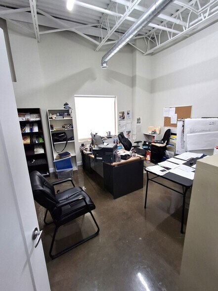 More Photos Of 75 Bongard Ave, Ottawa Warehouse For Sale