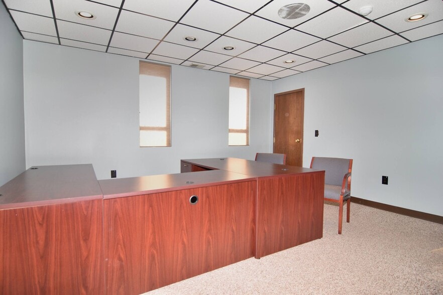 More Photos Of 862 Charles St, Providence Medical For Sale