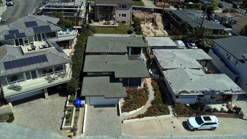 More Photos Of 4933 Ocean Blvd, San Diego Multifamily For Sale