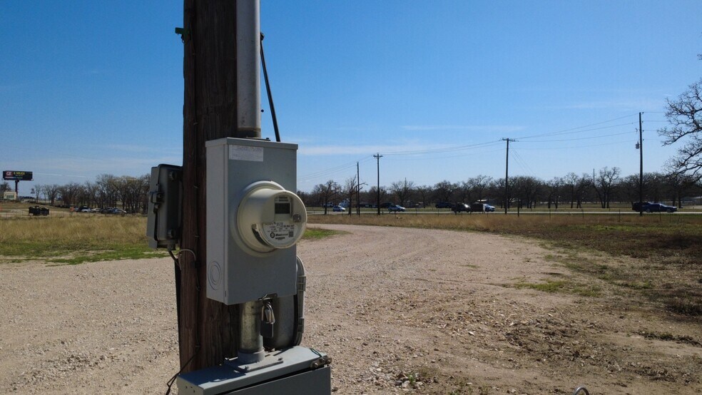 More Photos Of 1622 SH 71, Cedar Creek Land For Lease