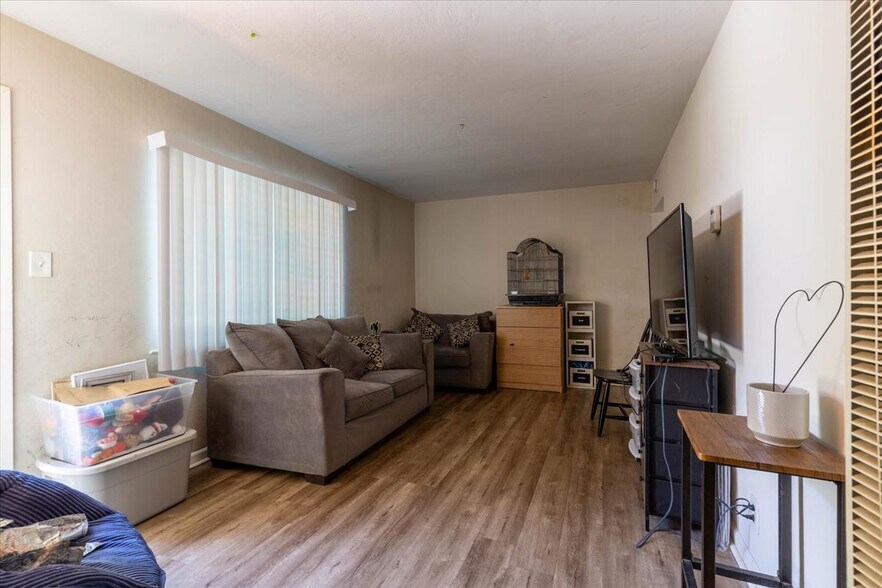 More Photos Of 2041 Beatrice Ct, San Jose Apartments For Sale