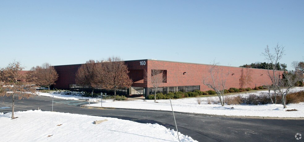 More Photos Of 160 Herrod Blvd, South Brunswick Warehouse For Lease