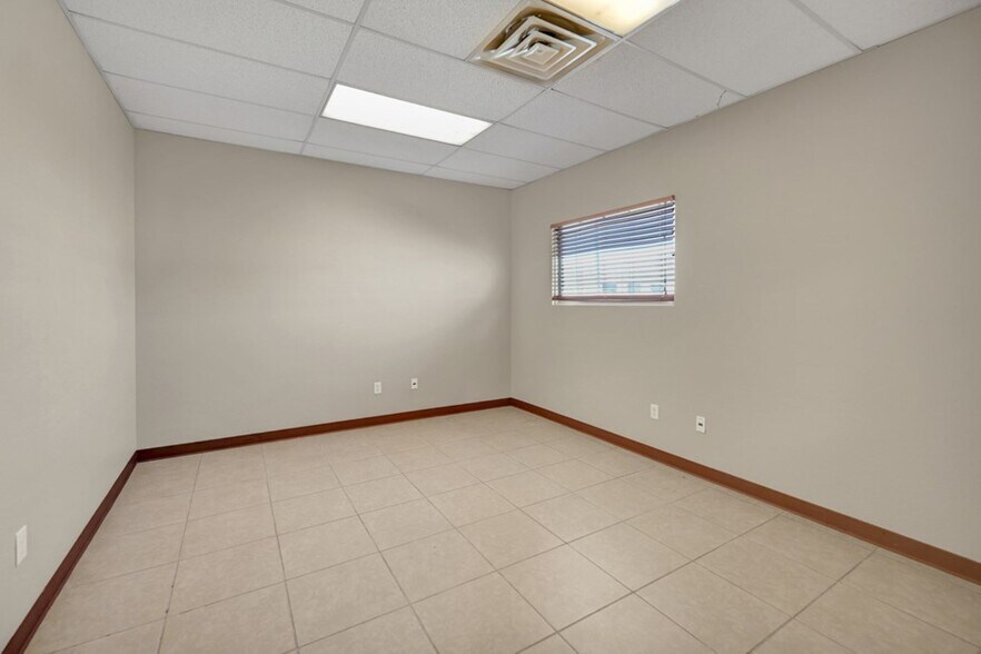 More Photos Of 10714 W County Road 72, Midland Warehouse For Lease