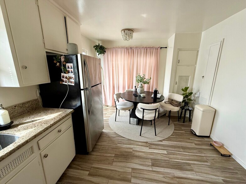 More Photos Of 2438-2446 India St, San Diego Apartments For Sale