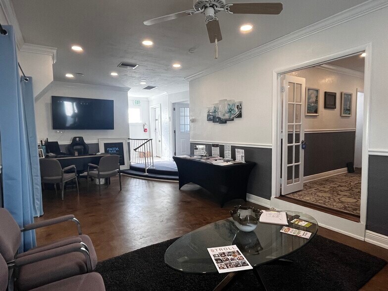 More Photos Of 5409 16th St N, Saint Petersburg Office Residential For Lease