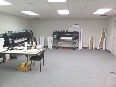 More Photos Of 416 W Stribling Dr, Rogers Warehouse For Lease