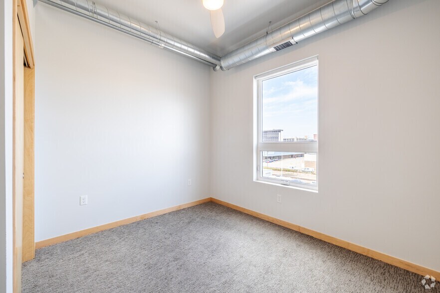 More Photos Of 103 Virginia St, Sioux City Apartments For Lease