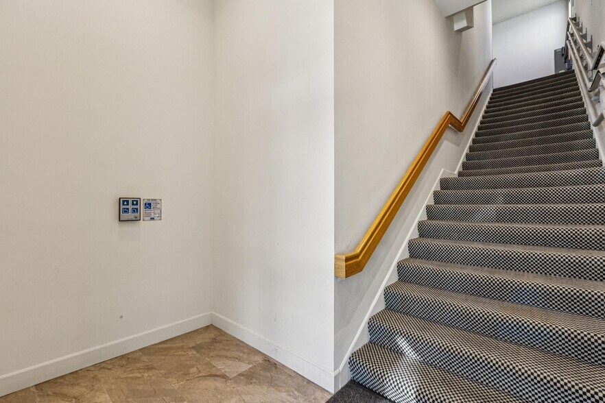 More Photos Of 2525-2533 Ocean Ave, San Francisco Storefront Retail Office For Sale