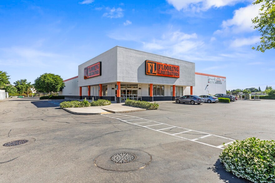 More Photos Of 3939 E Hammer Ln, Stockton Freestanding For Sale