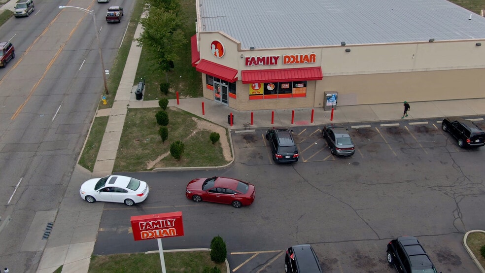 More Photos Of 1028 N Gettysburg Ave, Dayton Freestanding For Lease