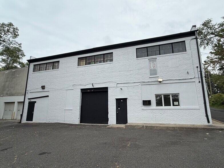 More Photos Of 58-60 Main St, Matawan Freestanding For Lease