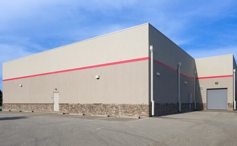 More Photos Of 610 S Commercial St, Harrisonville Freestanding For Lease