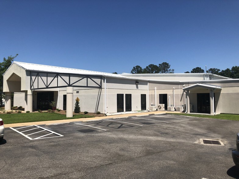 More Photos Of 3121 Hartsfield Rd, Tallahassee Light Manufacturing For Sale