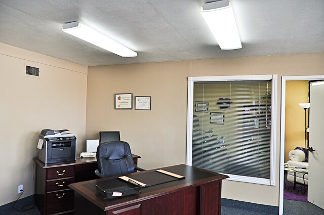 More Photos Of 2135 Industrial Ct, Vista Industrial For Lease