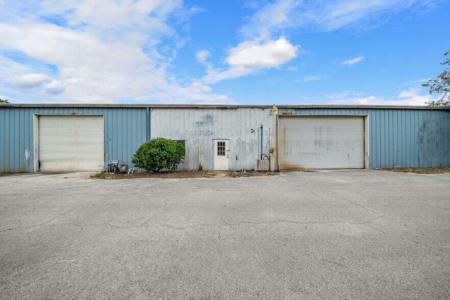 More Photos Of 11641 SW 90th Ter, Ocala Warehouse For Lease
