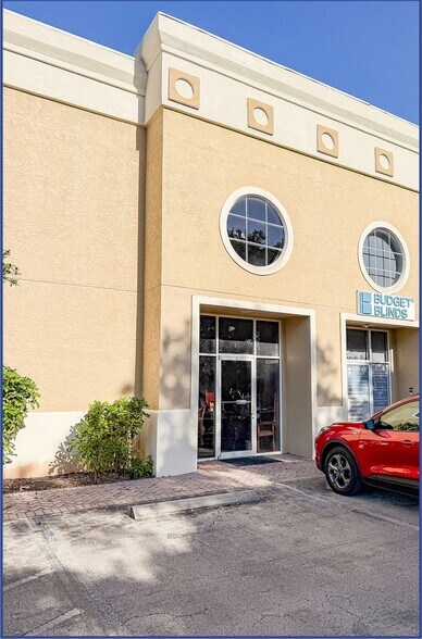 More Photos Of 5780 Taylor Rd, Naples Showroom For Sale