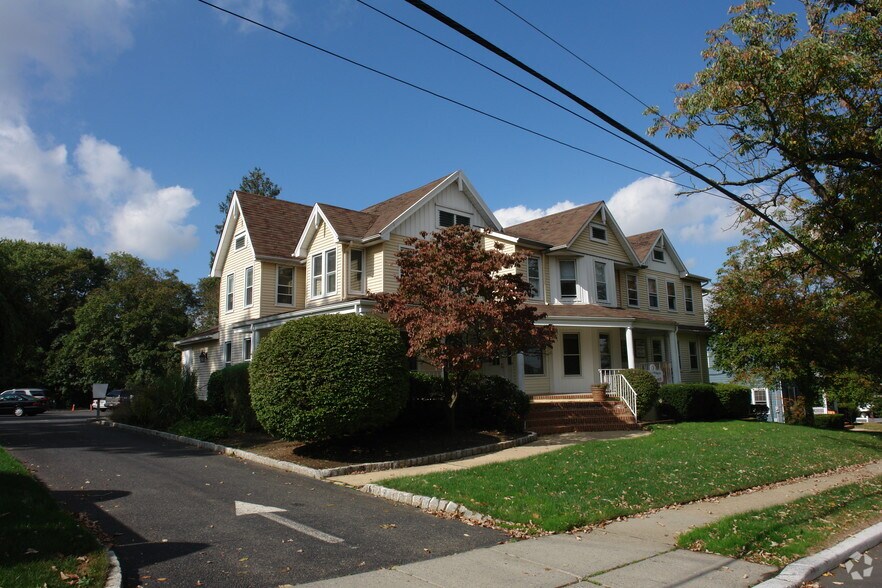 More Photos Of 33 N Main St, Marlboro Office For Lease