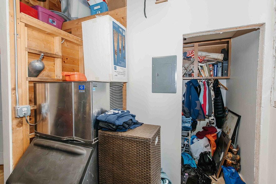 More Photos Of 807 Main St, Ouray Flex For Sale