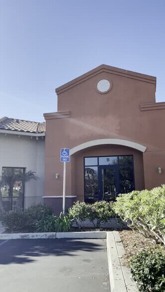 More Photos Of 925 Broadbeck Dr, Thousand Oaks Office For Lease