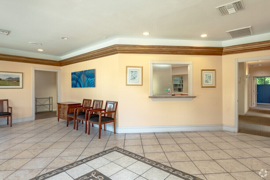 More Photos Of 101 SE 27th Ave, Boynton Beach Medical For Sale