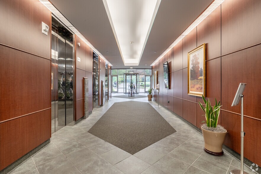 More Photos Of 7501 Boulder View Dr, North Chesterfield Unknown For Lease