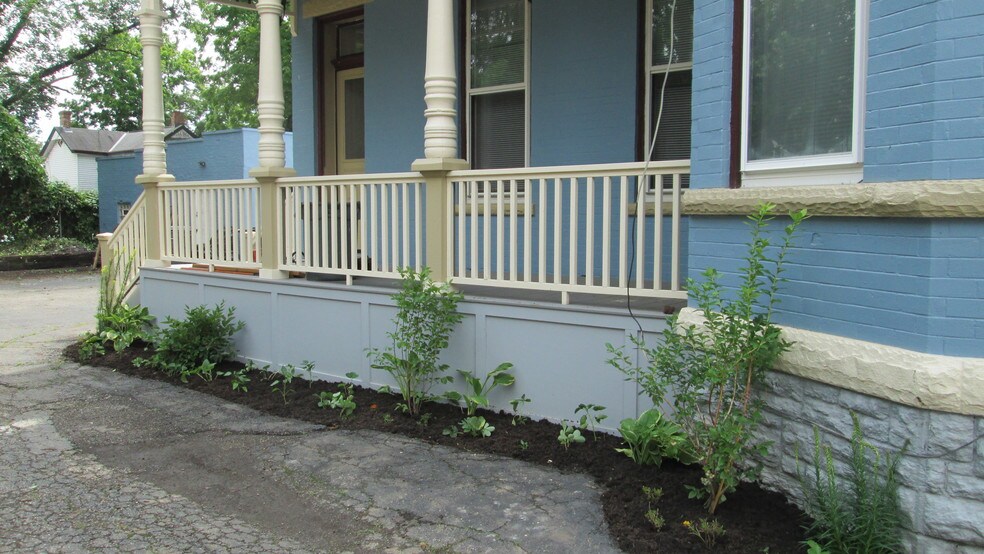 More Photos Of 6111 Madison Rd, Cincinnati Office Residential For Sale
