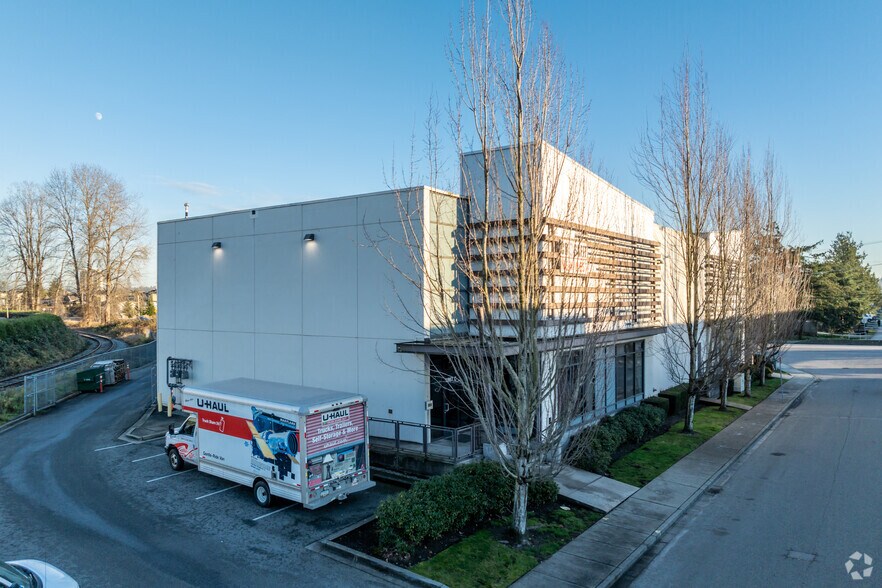 Primary Photo Of 409 Boyne St, New Westminster Warehouse For Sale