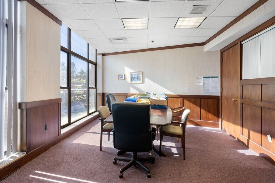 More Photos Of 150-160 Market St, Lynn Storefront Retail Office For Sale