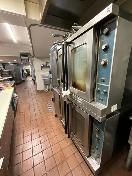 More Photos Of 4835 Cortez Blvd, Spring Hill Restaurant For Sale