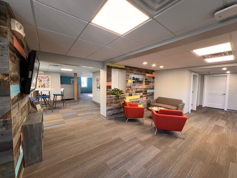 More Photos Of 16 Long Sands Rd, York Medical For Lease