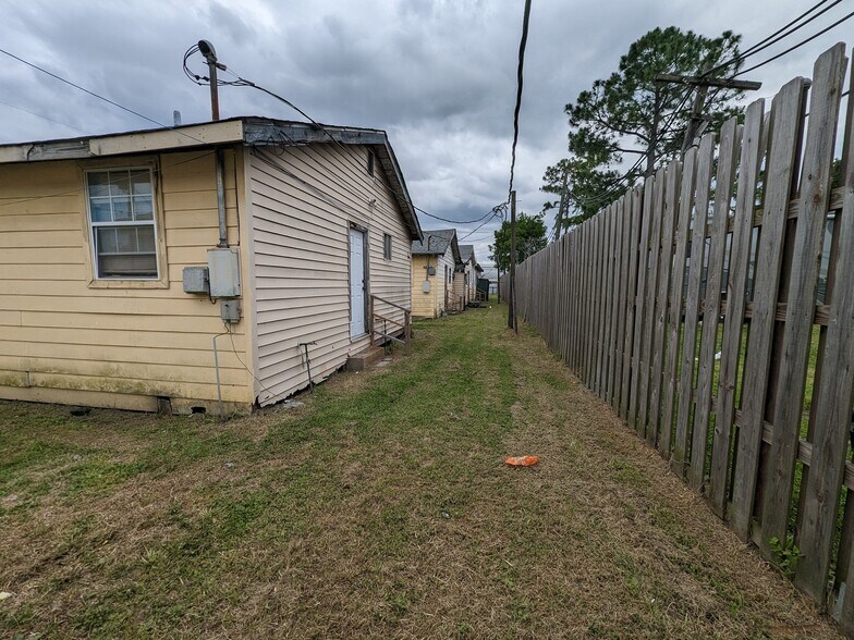 More Photos Of 7418 Chef Menteur Hwy, New Orleans Hotel For Sale