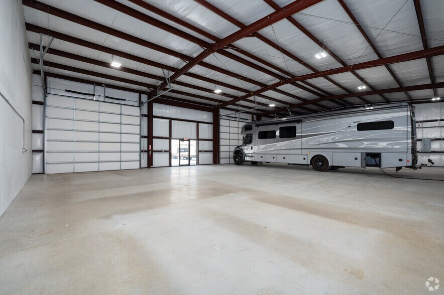 More Photos Of 2346 Seaborn Rd, Ponder Unknown For Lease
