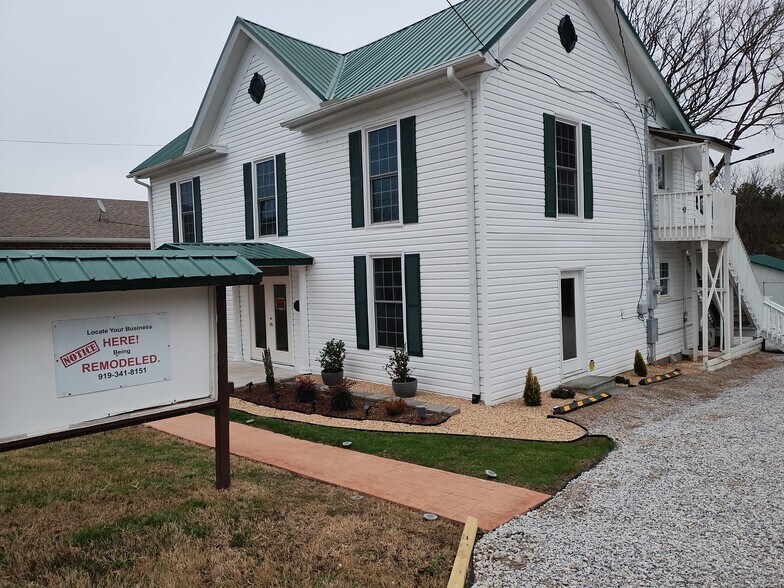 More Photos Of 119 W Main St, Youngsville Freestanding For Lease