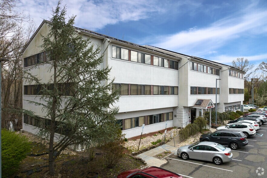 Primary Photo Of 239 New Rd, Parsippany Office For Lease