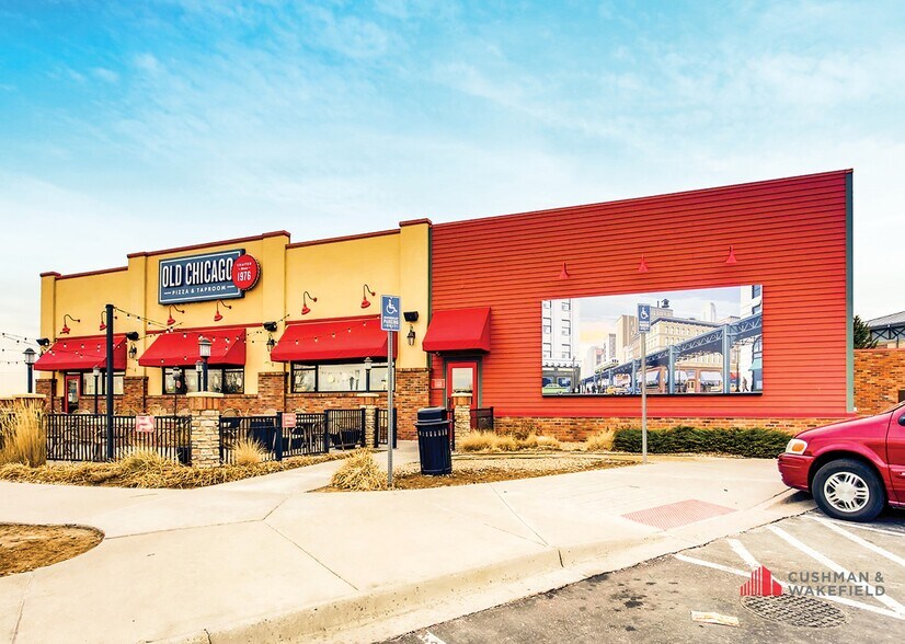 Primary Photo Of 1436 Hahns Peak Dr, Loveland Restaurant For Sale