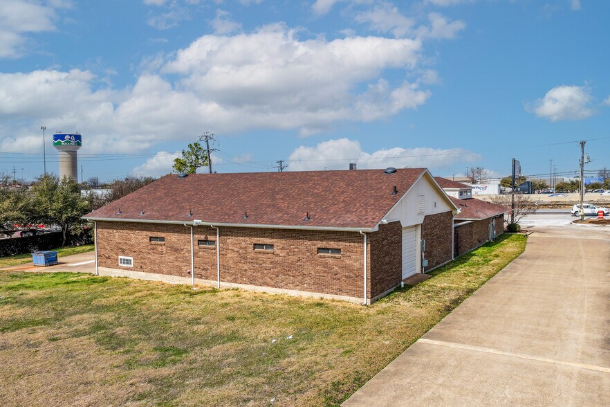 More Photos Of 801 E Interstate 30, Rockwall Freestanding For Sale