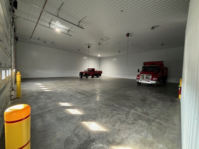 More Photos Of 132 Dingens St, Buffalo Flex For Sale