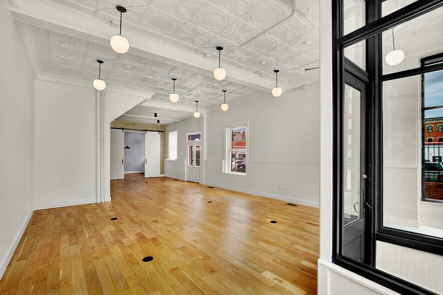 More Photos Of 20 E 5th St, Covington Storefront Retail Residential For Lease