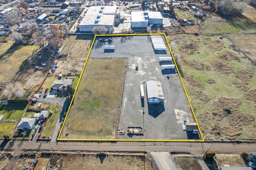 More Photos Of 10906 Hackett Rd, Yakima Industrial For Sale