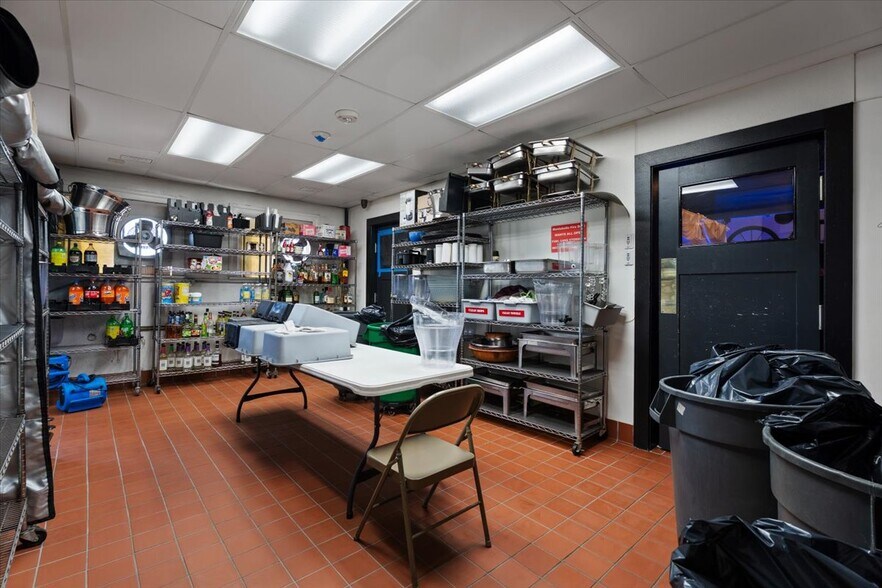 More Photos Of 917 Whittier Blvd, Montebello Storefront For Sale