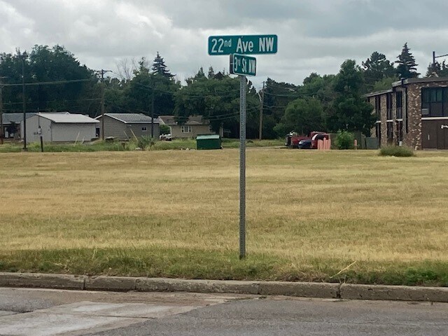 More Photos Of 2207 Broadway, Minot Land For Sale